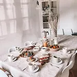 Casa Om *