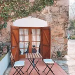 Casa Om Chalet